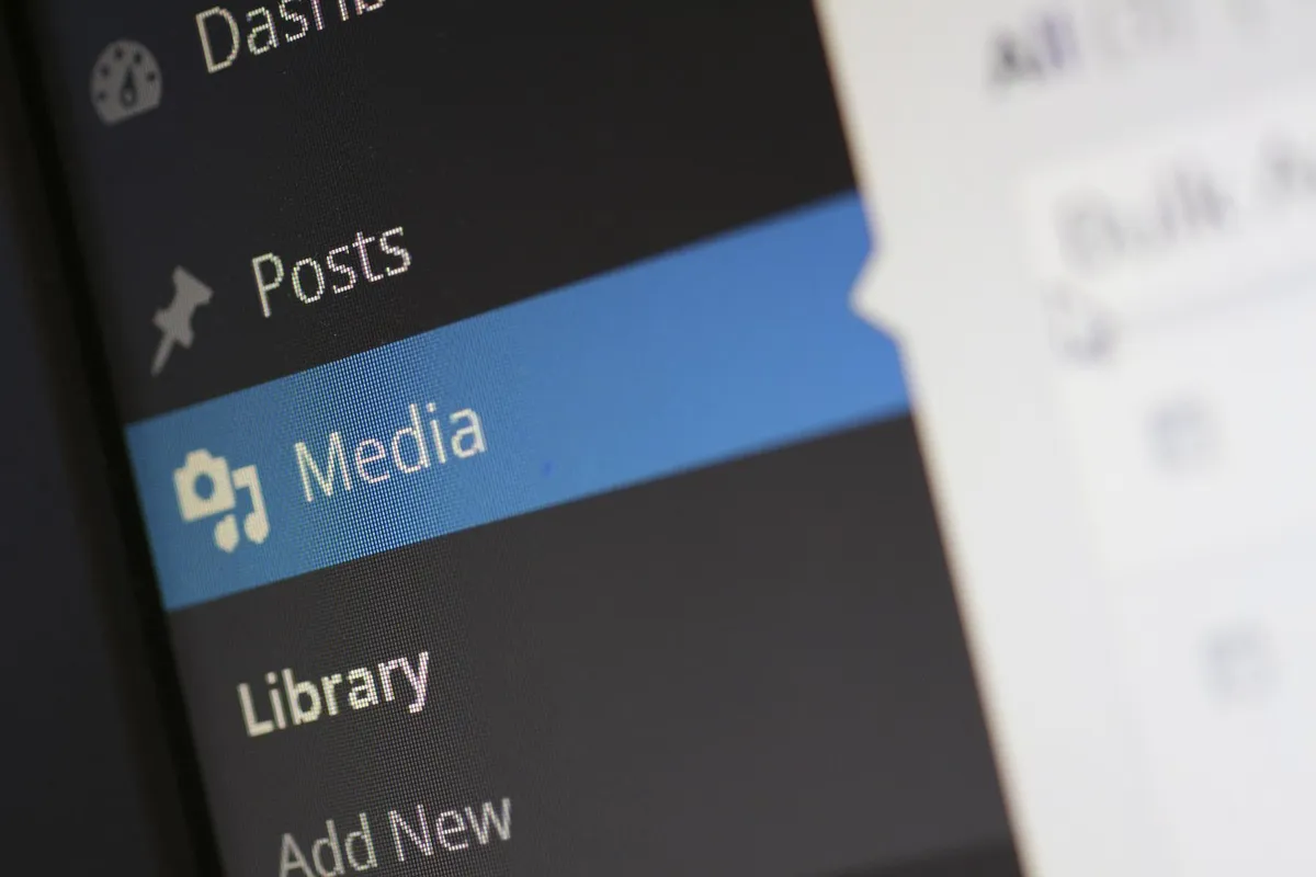 cms, wordpress, content management system, editorial staff, contents, media, pictures, web, internet, blog, upload, post office, comments, screen, content, crea